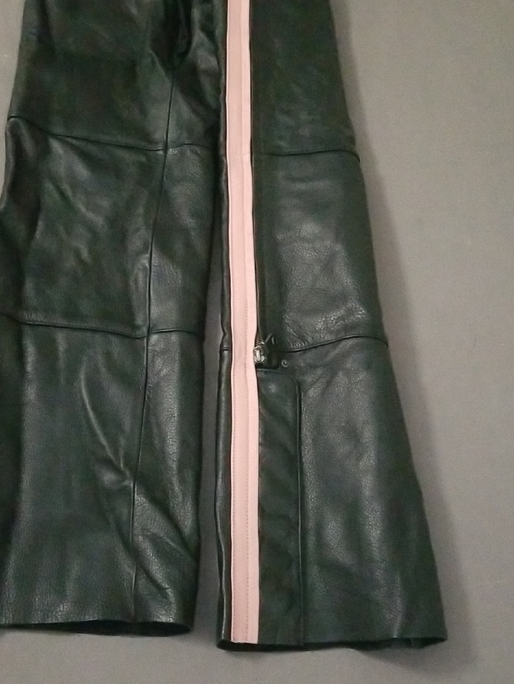 Harley Davidson Genuine Leather Chaps Women’s Large Black With Pink - Picture 5 of 6